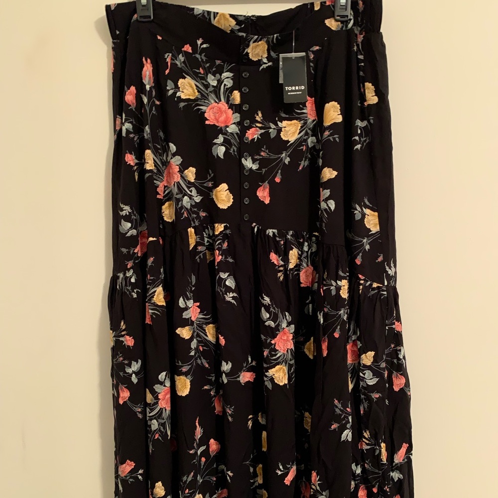TORRID MAXI SKIRT